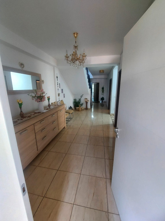 Casa individuala de inchiriat- zona Fundeni