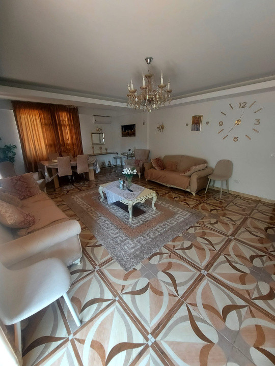 Casa individuala de inchiriat- zona Fundeni