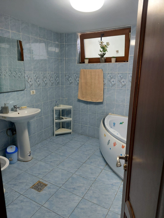 Casa individuala de inchiriat- zona Fundeni