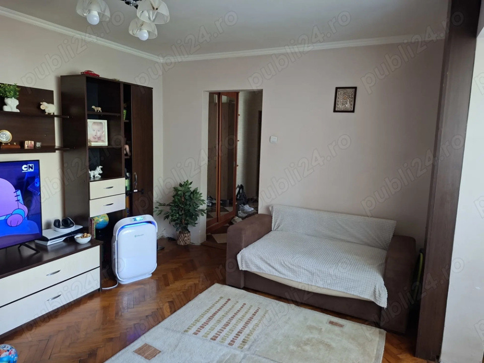 Apartament 3 camere -semideconandat- zona Militari 