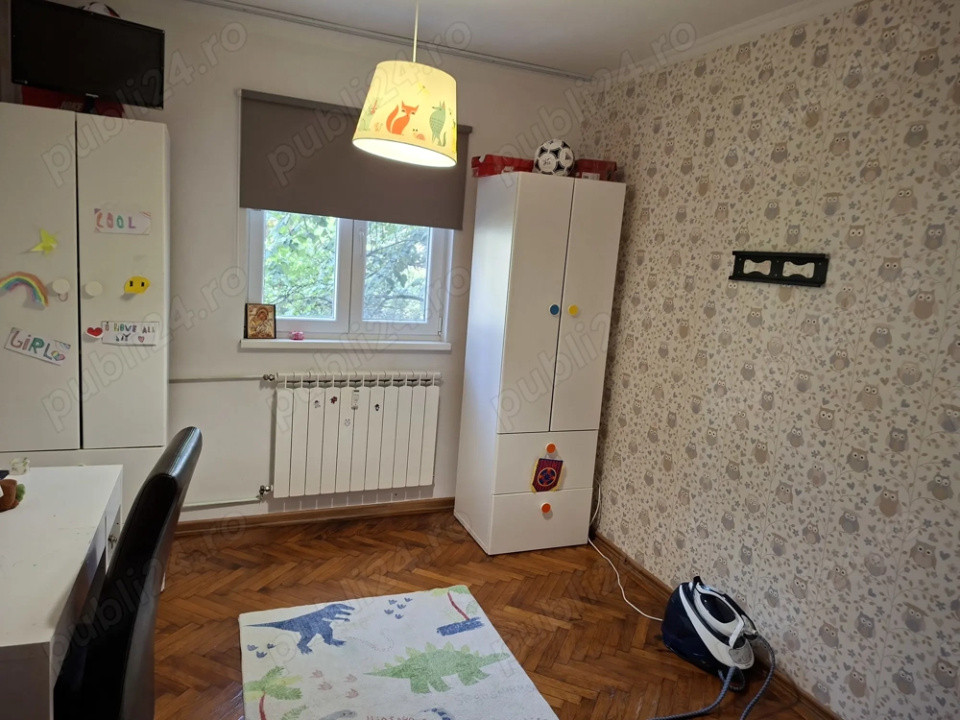 Apartament 3 camere -semideconandat- zona Militari 