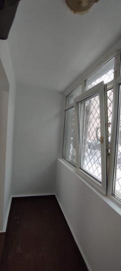 Apartament -3 camere -decomandat-Zona Titan