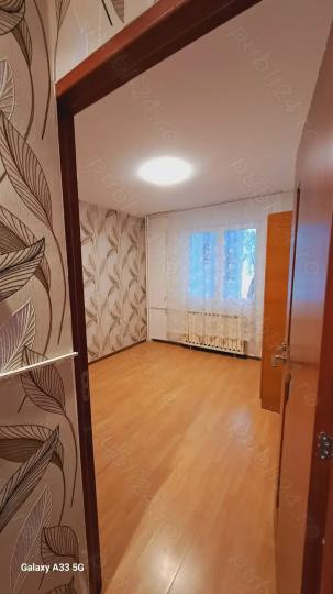 Apartament -4 camere -semidecomandat-Zona Sebastian-Ferentari
