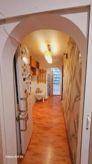 Apartament -4 camere -semidecomandat-Zona Sebastian-Ferentari