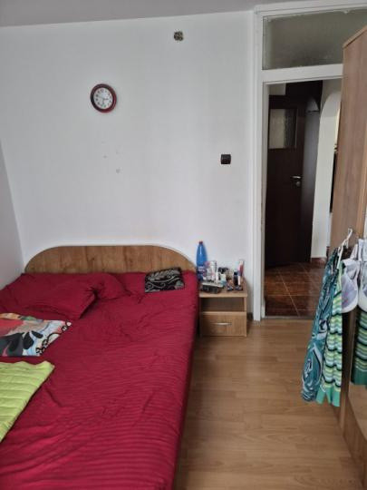 Apartament -2 camere -Zona Margeanului