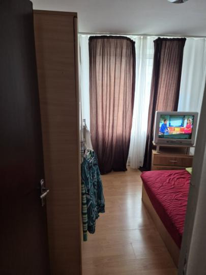 Apartament -2 camere -Zona Margeanului