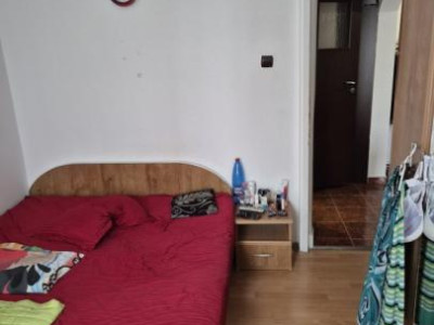 Apartament -2 camere -Zona Margeanului