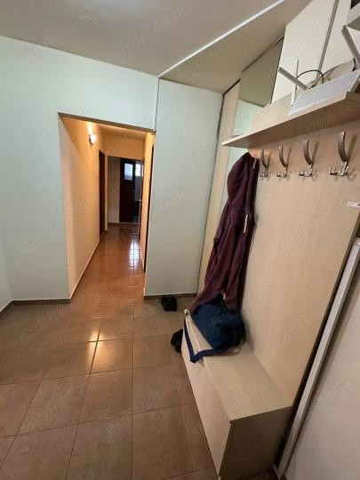 Apartament -3 camere -decomandat-Zona Dristor