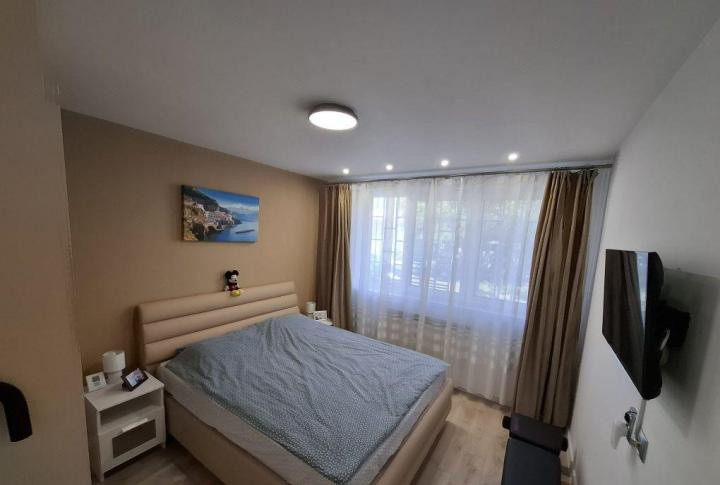 Apartament 3 Camere Trafic Greu -Nasud