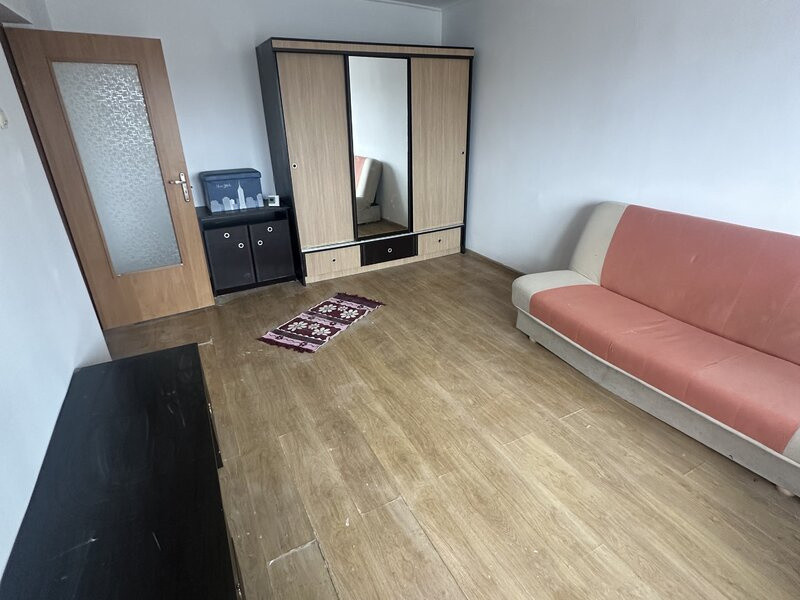 Apartament 2 camere-decomandat-centrala proprie-metrou Lujerului