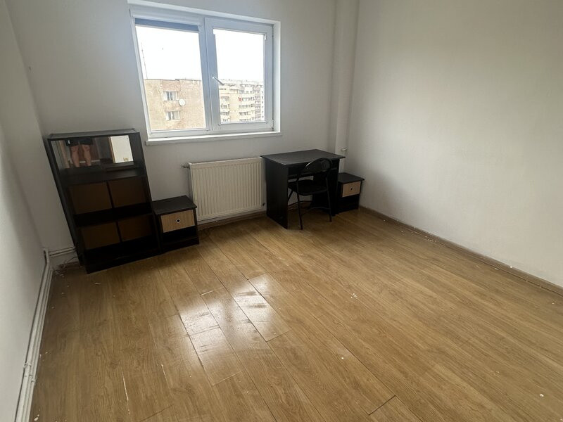 Apartament 2 camere-decomandat-centrala proprie-metrou Lujerului