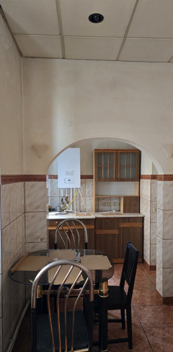 Apartament 3 camere- decomandat-zona Calea Calarasilor / Hala Traian