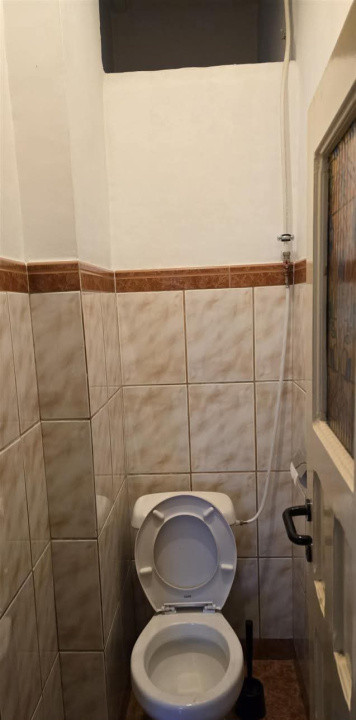 Apartament 3 camere- decomandat-zona Calea Calarasilor / Hala Traian
