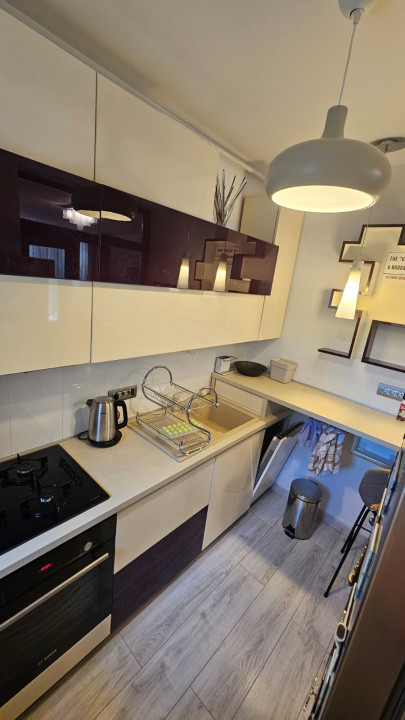 Apartament 3 camere-centrala-parcare-zona Piata Alba Iulia