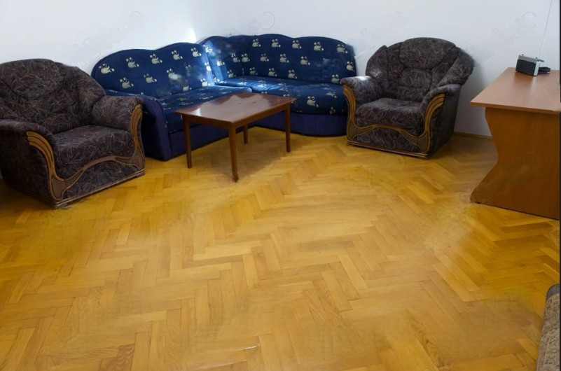 Apartament 2 camere decomandat + terasa - zona Favorit