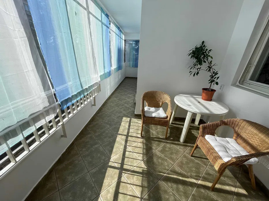 Apartament 2 camere spatios-decomandat-terasa-boxa- zona Favorit