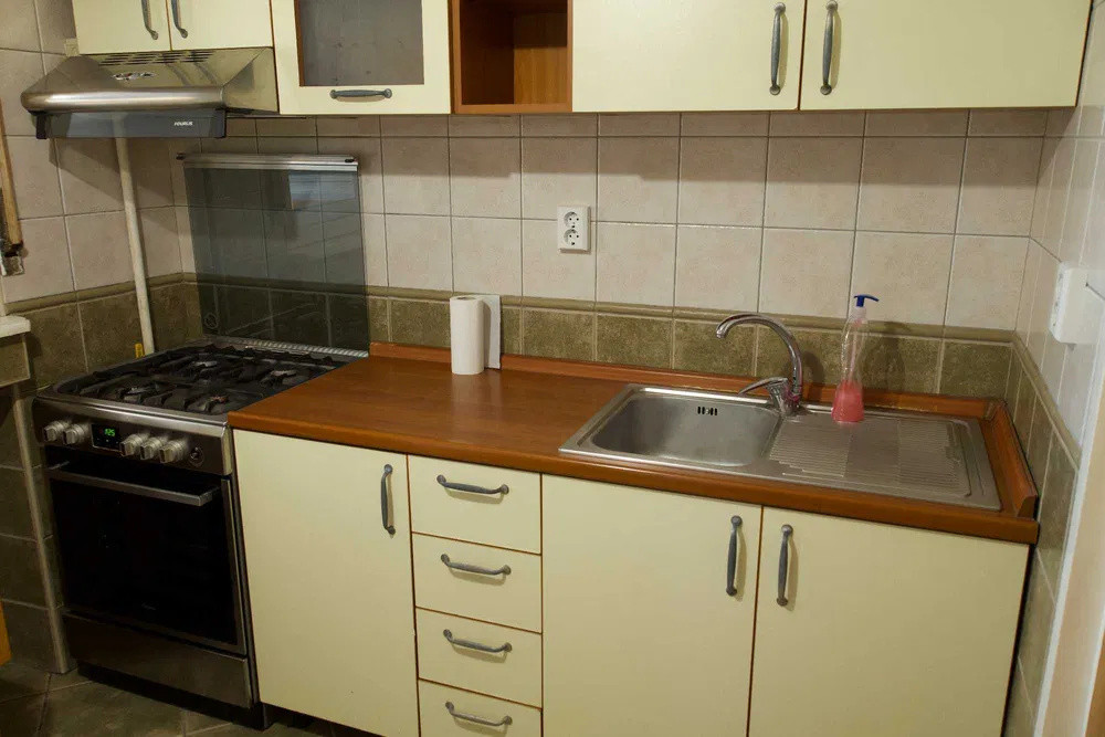 Apartament 2 camere spatios-decomandat-terasa-boxa- zona Favorit