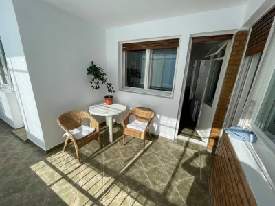 Apartament 2 camere spatios-decomandat-terasa-boxa- zona Favorit