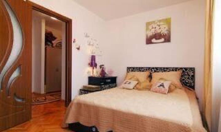 APARTAMENT 3 CAMERE LUJERULUI