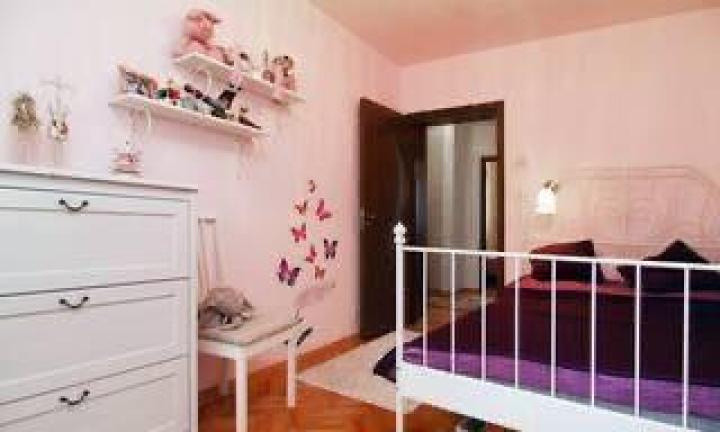 APARTAMENT 3 CAMERE LUJERULUI