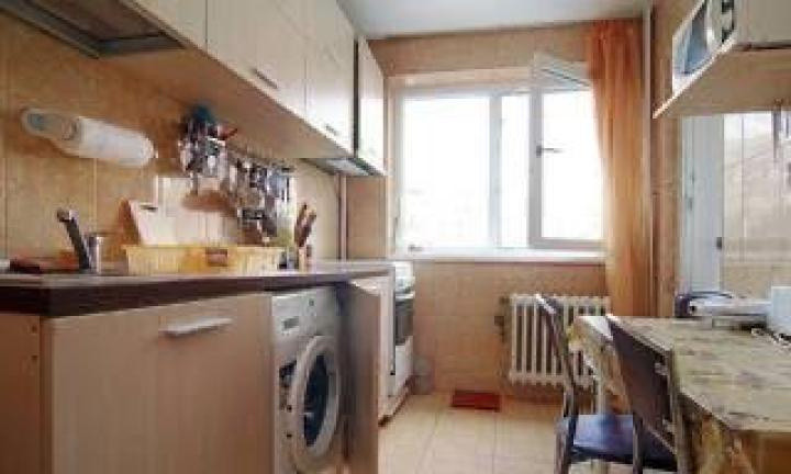 APARTAMENT 3 CAMERE LUJERULUI