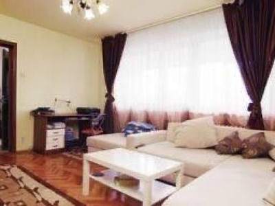 APARTAMENT 3 CAMERE LUJERULUI