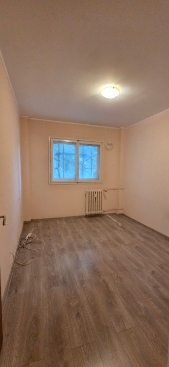 Apartament-4-camere-CENTRALA-OLTENTEI-SCOALA-DE-POLITIE
