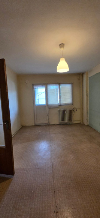 Apartament-4-camere-CENTRALA-OLTENTEI-SCOALA-DE-POLITIE