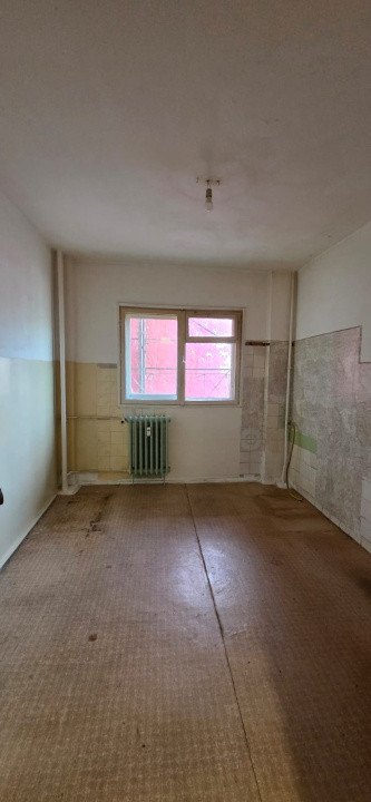 Apartament-4-camere-CENTRALA-OLTENTEI-SCOALA-DE-POLITIE