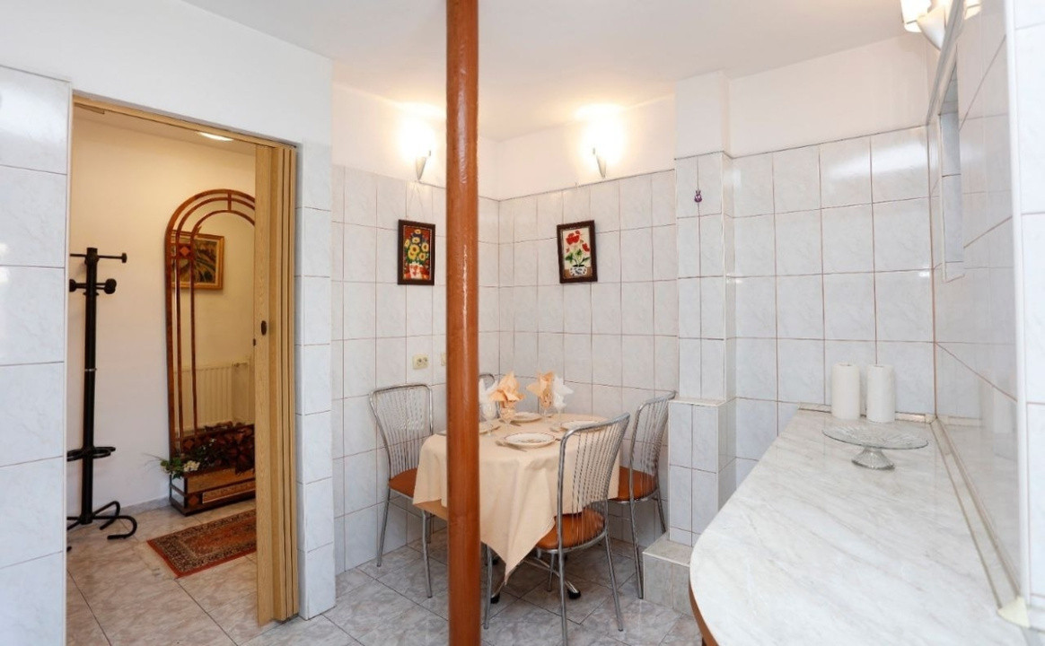 Apartament de inchiriat-2 camere-semidecomandat-ultracentra- Piata Victoriei