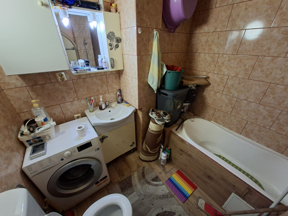 Apartament 2 camere- decomandat-centrala proprie- zona Timpuri Noi