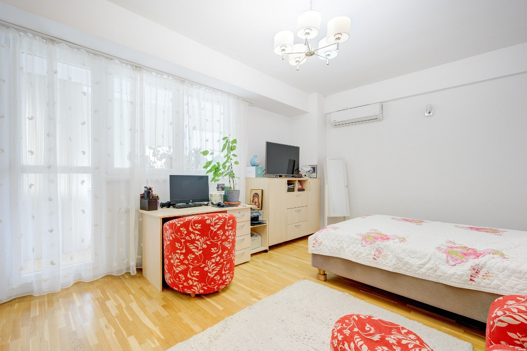 Apartament 4 camere+2 locuri parcare subteran-zona Floreasca