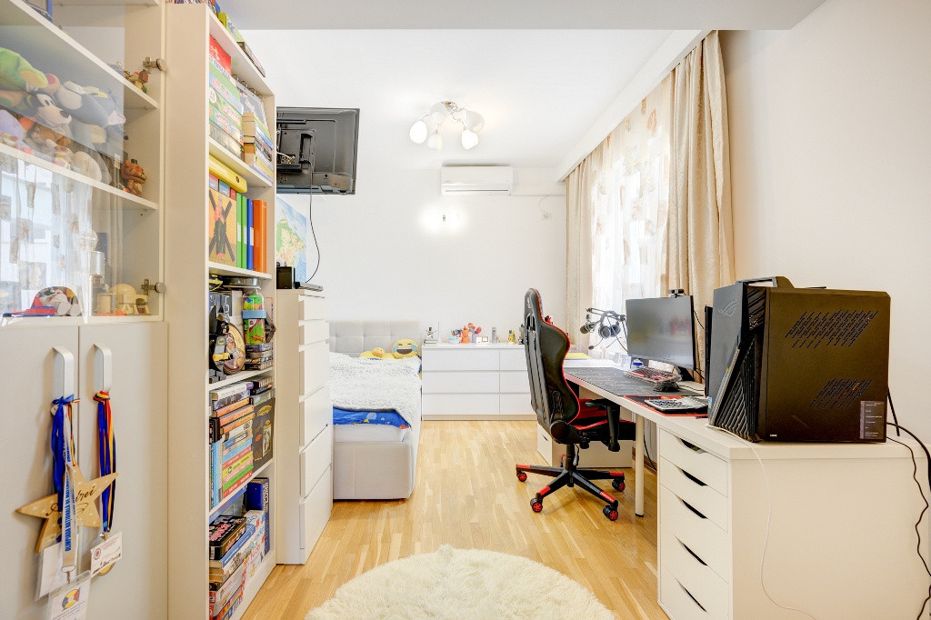 Apartament 4 camere+2 locuri parcare subteran-zona Floreasca