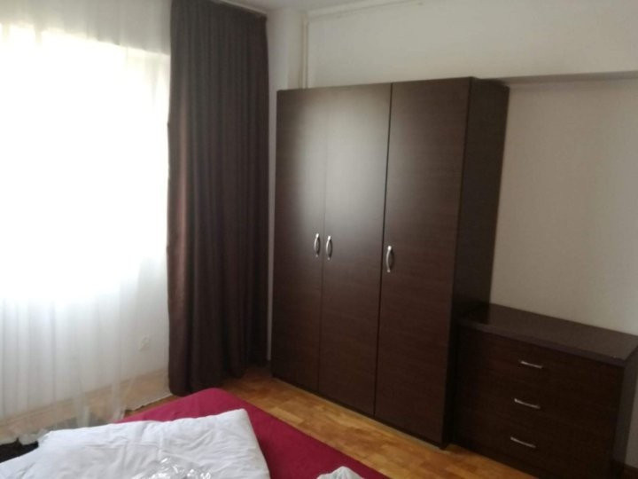 Apartament 2 camere - decomandat- ultracentral- zona Unirii