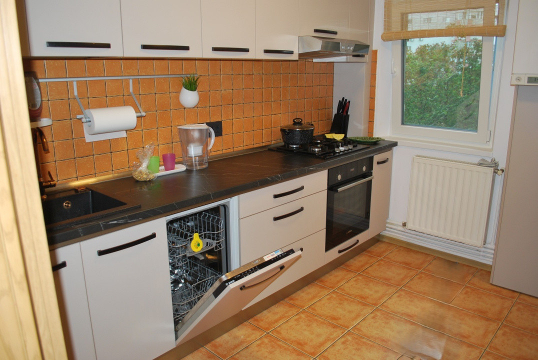 Apartament 3 camere-mobilat-utilat-decomandat-zona 13 Septembrie /Prosper