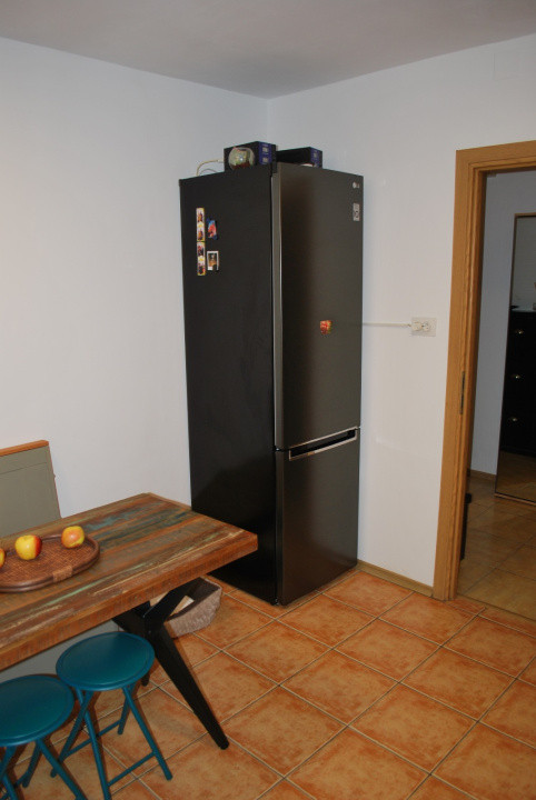 Apartament 3 camere-mobilat-utilat-decomandat-zona Sebastian/Prosper