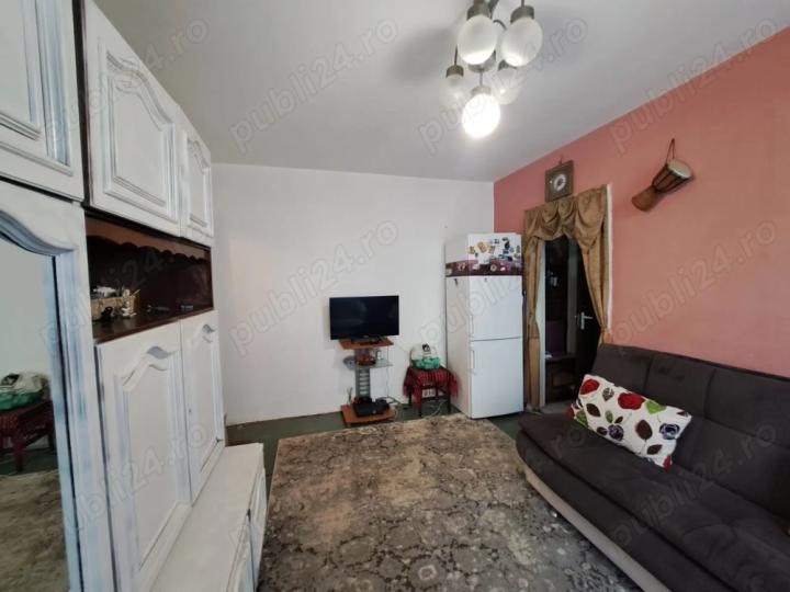APARTAMENT 3 CAMERE GORJULUI