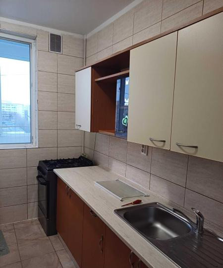 Apartament 2 camere Obregia Piata Straduintei