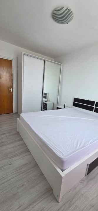 Apartament 2 camere Obregia Piata Straduintei
